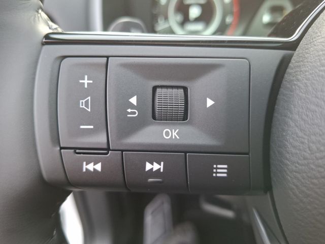 Nissan Qashqai Tekna 1.3 DIG-T °LED°Navi°RFK°PGD°ACC°