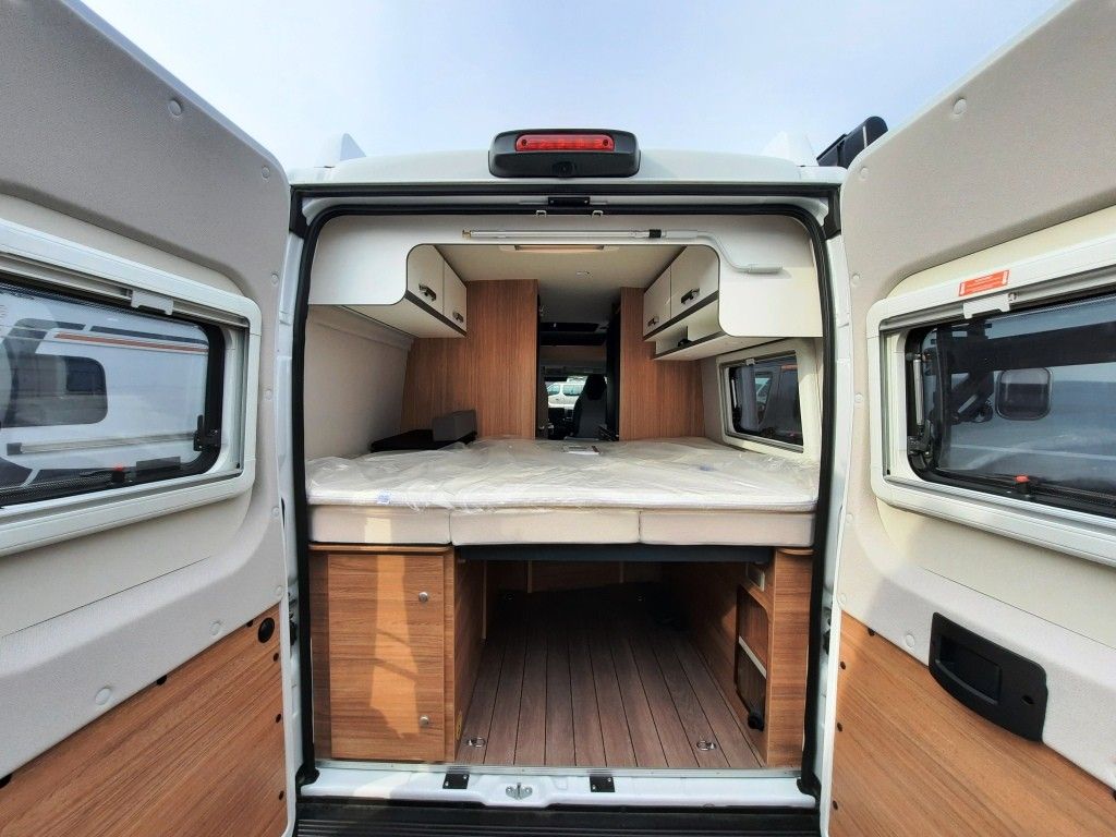 Fahrzeug Übersicht 19 Fahrzeugabbildung Weinsberg CaraBus EDITION FIRE 600 MQ Verfüg./Sparen Sie 1
