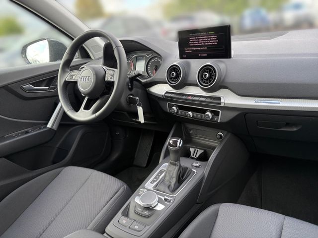 Q2 advanced 35 1.5 TFSI CarPlay Rückfahrkamera