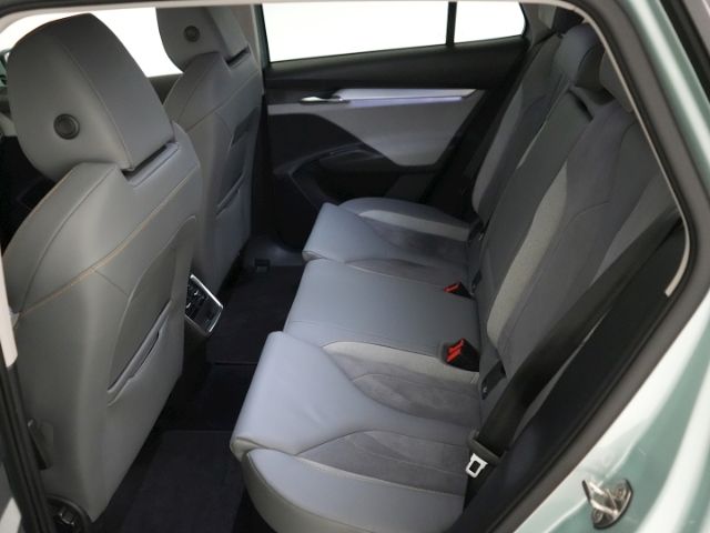 ENYAQ iV 80+AHK+LED MATRIX+NAVI+RÜCKFAHRKAMERA+S