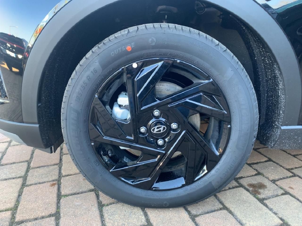 Fahrzeugabbildung Hyundai BAYON Blackline 2WD*