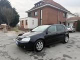 Volkswagen Golf V Lim. Tour Edition/Klima/Alu/Schiebedach - Volkswagen Golf: Tour Edition