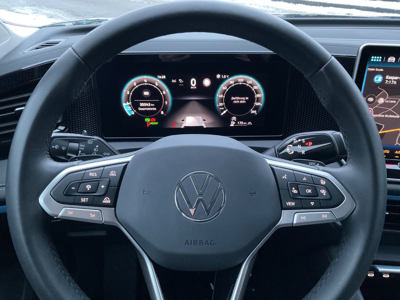 Fahrzeugabbildung Volkswagen Tiguan 1.5 eTSI DSG Life,Kamera,ACC,LED