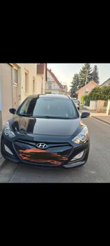 Hyundai i30 - Hyundai i30 aus 2012 mit Diesel-Antrieb: Kombi