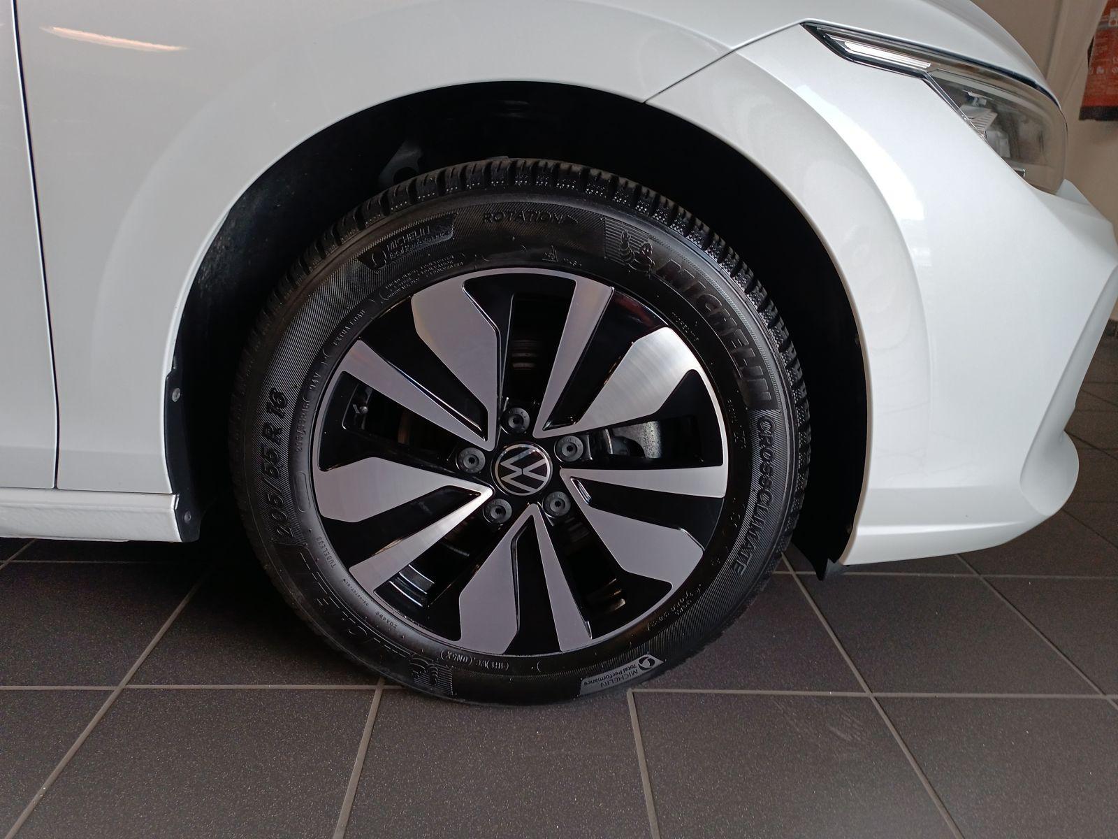 Volkswagen Golf VIII 1.5 eTSI Goal DSG *LED+*AHK*NAV*SHZ*, миниатюра 7