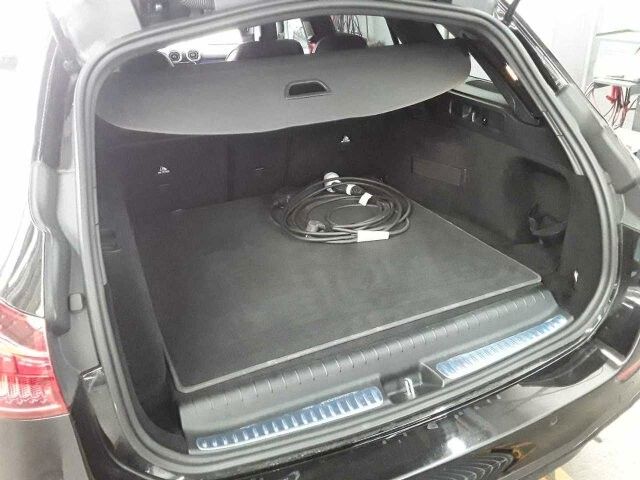 Fahrzeugabbildung Mercedes-Benz C 300e T AMG+Distr+AHK+Memory+HUD+360+AmbPrem