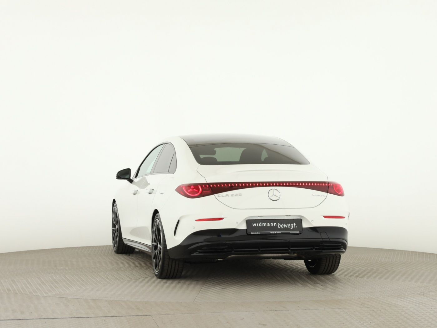 Mercedes-Benz CLA 220 4MATIC AMG Pano AHK Night HUD Burmester foto 4