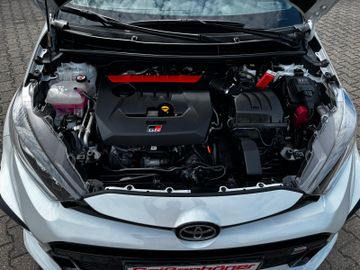 Toyota Yaris - 12