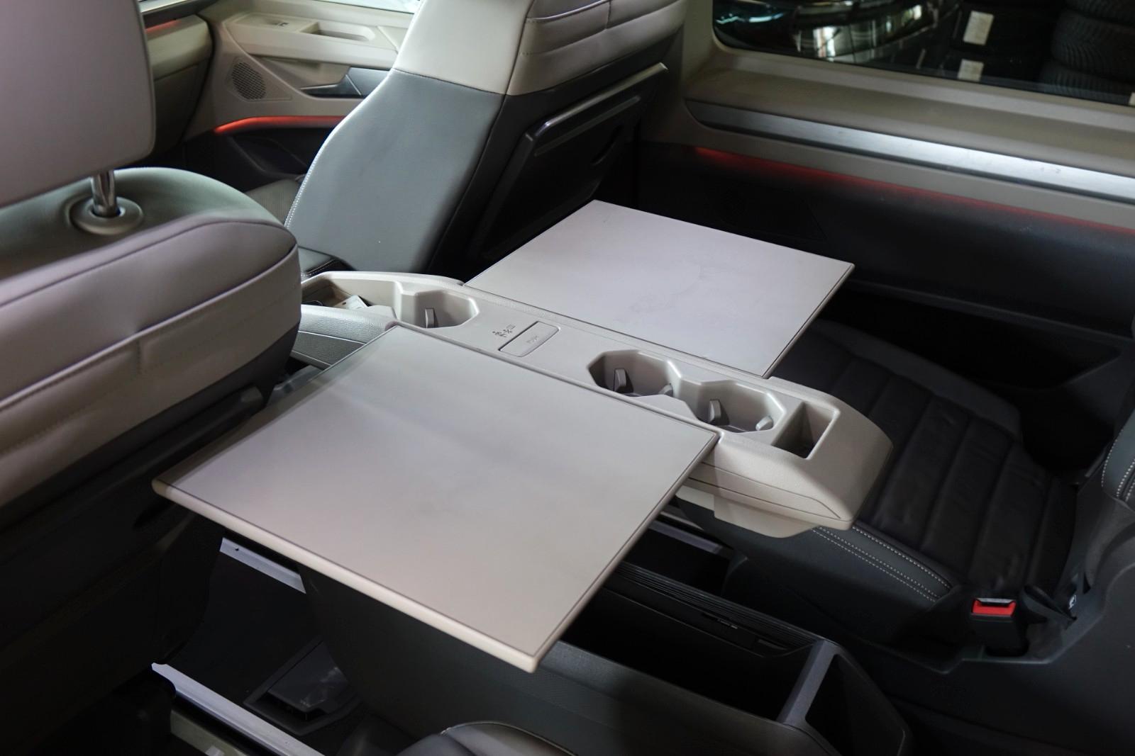 VOLKSWAGEN T7 MULTIVAN LIFE eHYBRID 150ch - PORTES ÉLECTRIQUES - CUIR - SIÈGES VENTILÉS ET MASSANTS - MATRIX LED - ACC