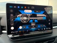 Volkswagen T-Roc 1.5 eTSI DSG 2x R-Line ACC LED KAMERA AHK bei Autohaus Landmann & Maier OHG