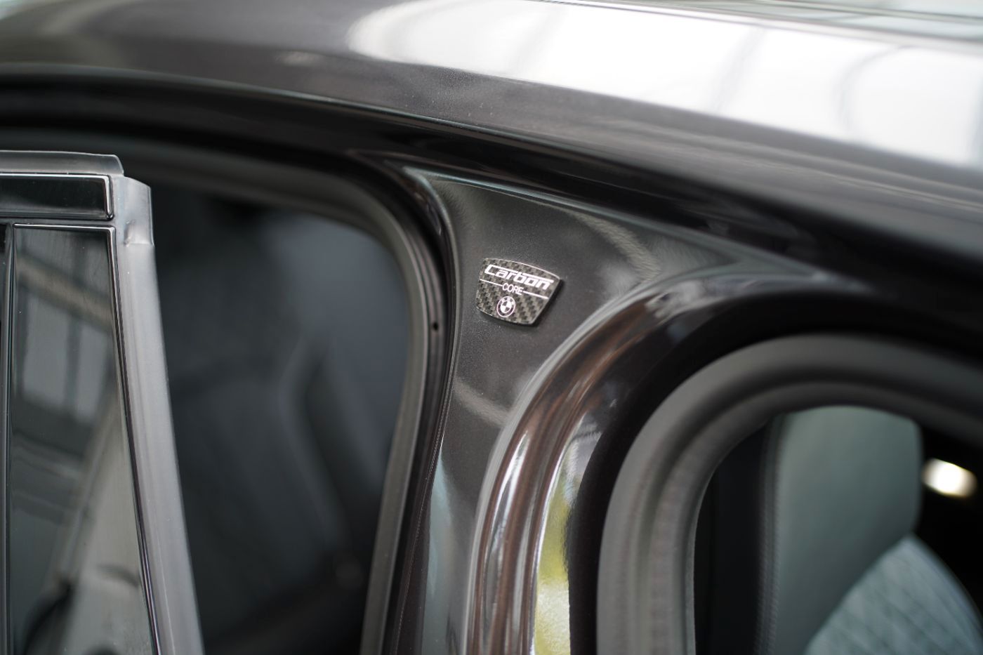 Fahrzeugabbildung BMW 750i xDrive +ferngest. Parken+Komfortsitze v&h++