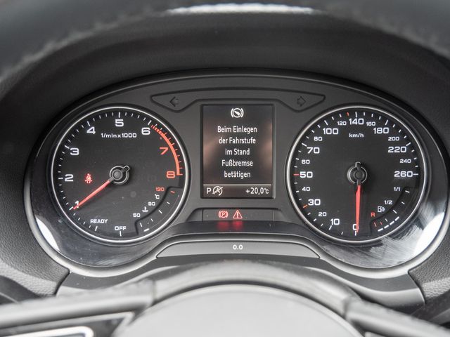 Q2 35 TFSI S tronic PDC SHZ KAMERA NAVI LED