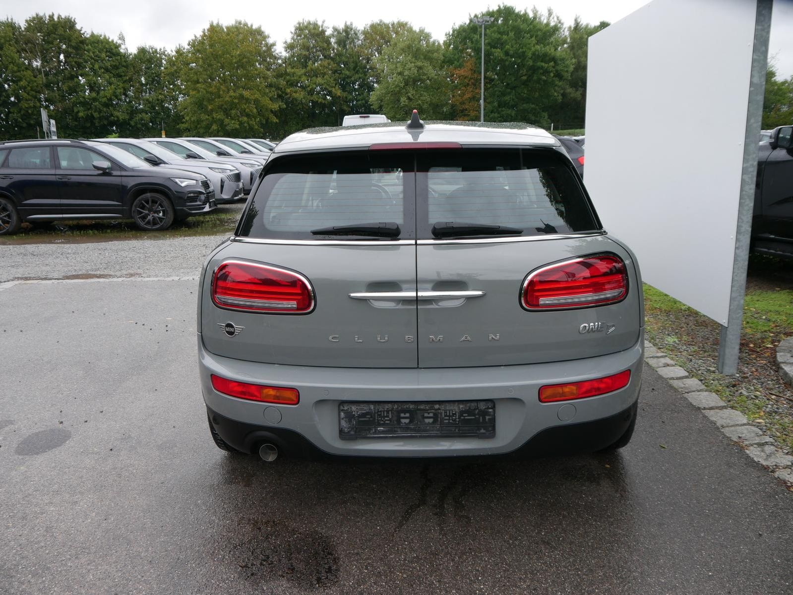 MINI One D ClubmanClubmann 1.5D DKG*NAVI*PDC*LED*SHZ* imagem 3