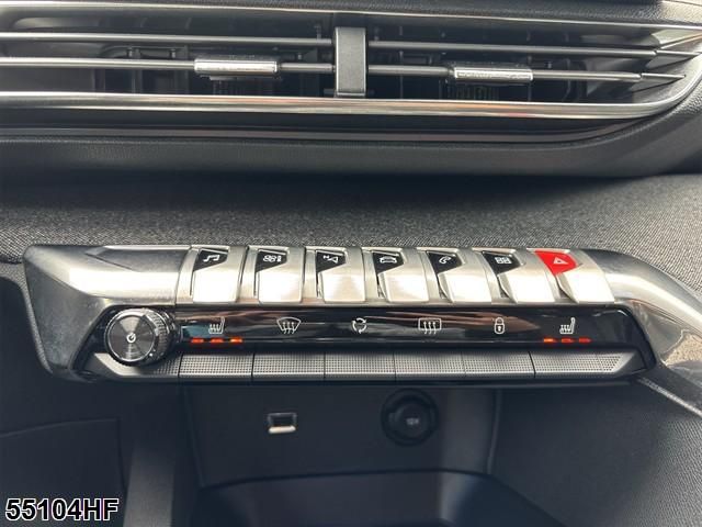 Fahrzeugabbildung Peugeot 3008 Allure Pack SHZ+NAVI+LED+CARPLAY