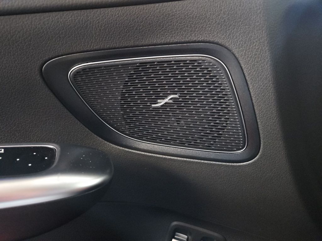 Fahrzeugabbildung Mercedes-Benz C 300 e Avantg. AHK Distro.+ Pano Sitzklima 360°