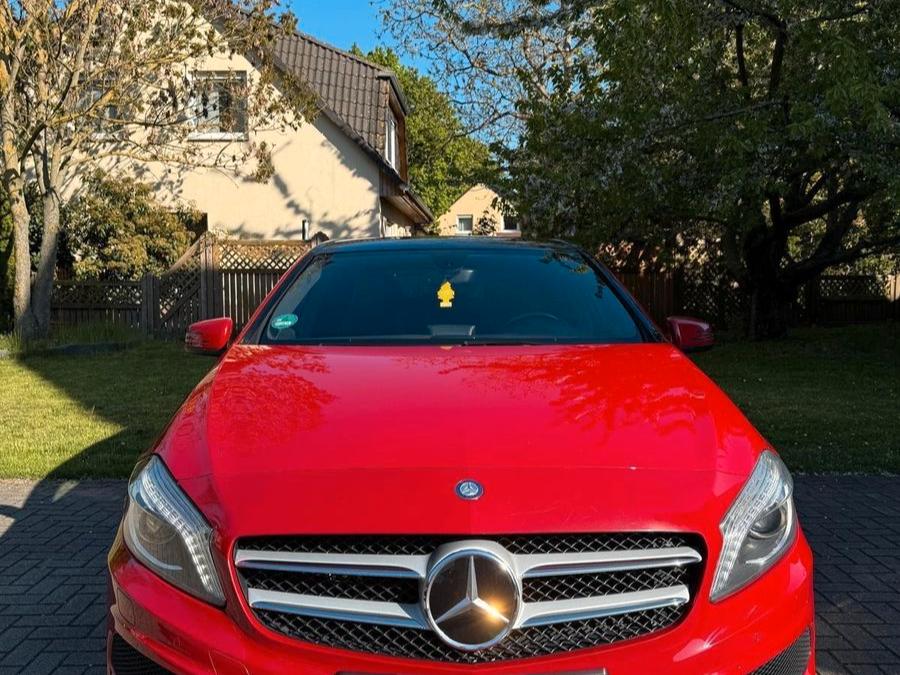 Mercedes-Benz A 180  AMG LIne HU NEU