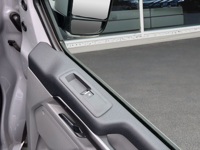 Fahrzeugabbildung Ford Tourneo Custom 2.0 320 L1 Nugget Titanium