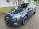 Opel Astra J Sports Tourer Innovation NEUE TÜV & ASU - Opel Astra mit Benzin-Antrieb: Kombi