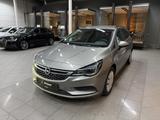 Opel Astra K ST 1.6 CDTi Business Aut. Navi SHZ PDC  - Opel Astra mit Diesel-Antrieb: Kombi, Automatik