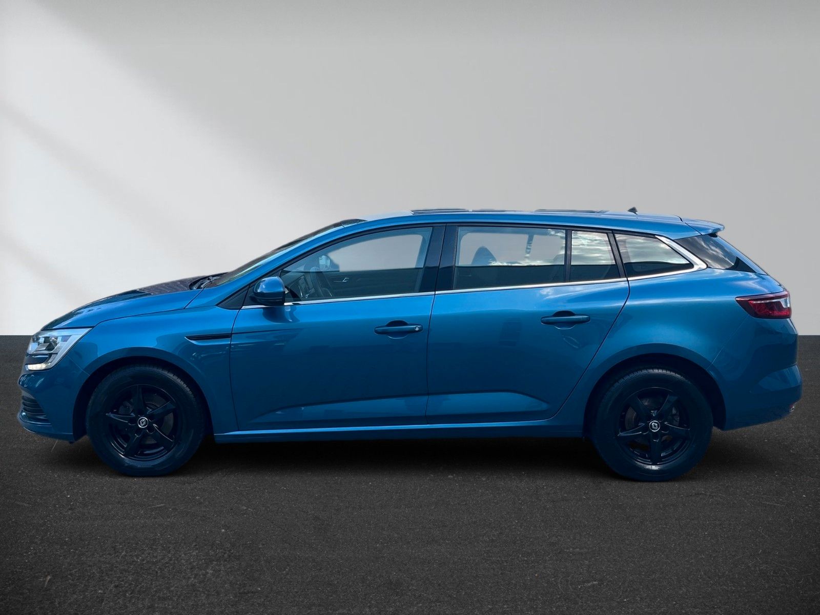 Renault Megane IV Grandtour Life – Bild 6