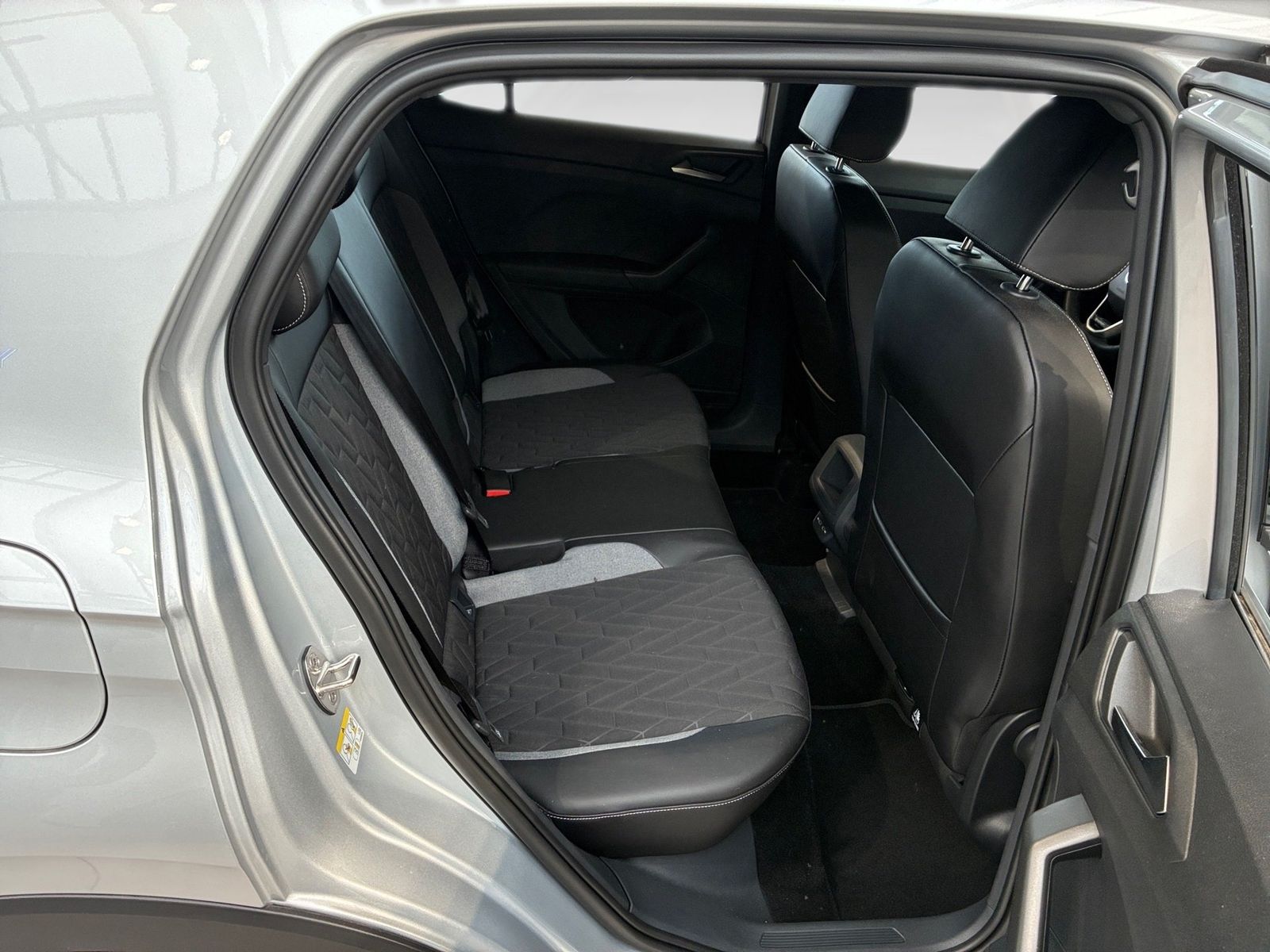 Volkswagen T-Cross - Bild 10