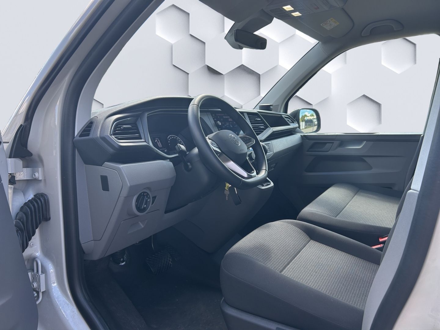 T6.1 Kasten 2.0l TDI DSG StandHZG Navi SHZ Spurw