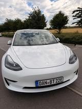 Tesla Model 3 DualMotor TÜV neu LongRange AHK Garantie - Tesla Model 3 in Stuttgart