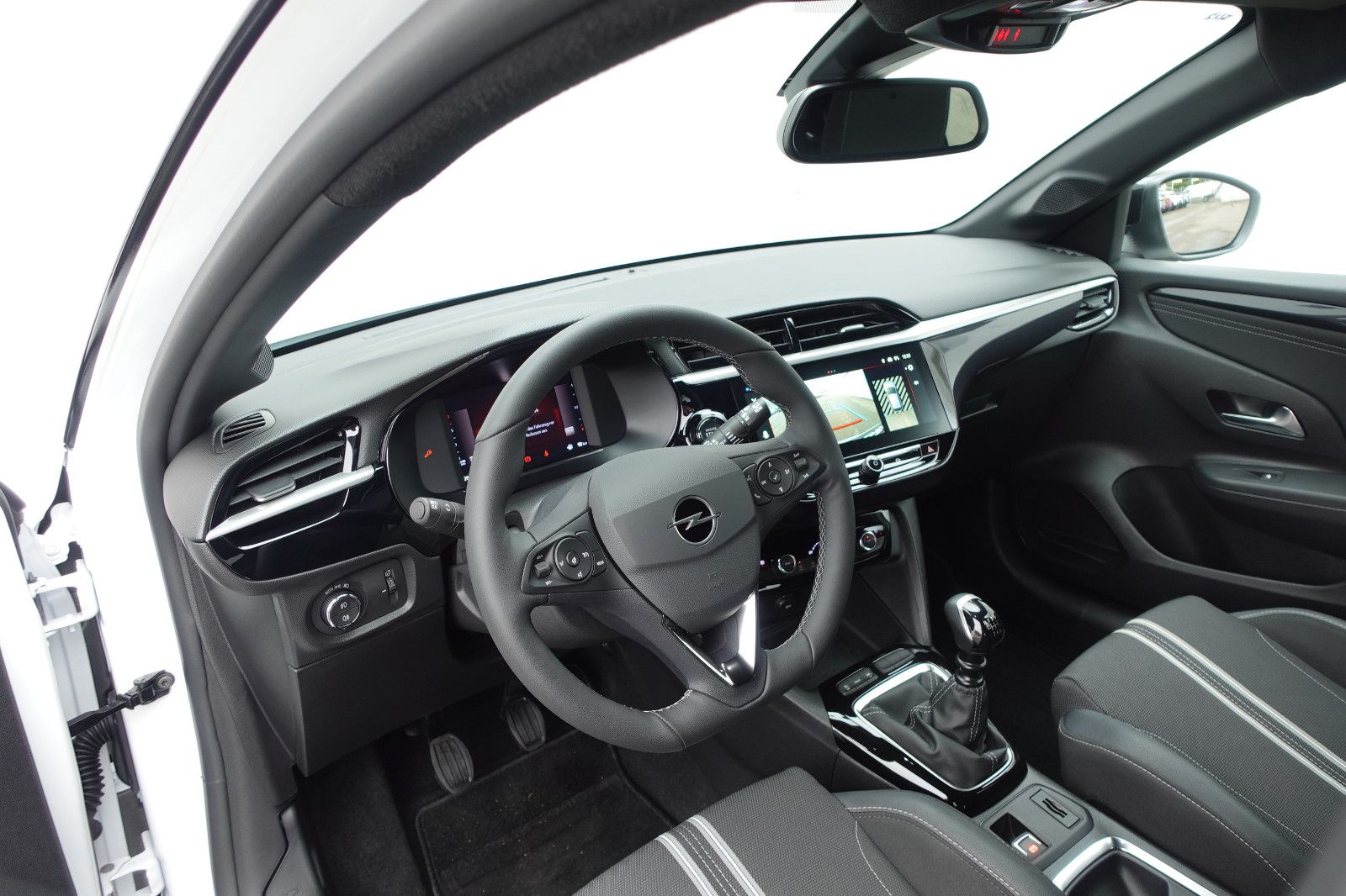 Fahrzeugabbildung Opel Corsa 1.2Turbo GS Allwetter,Navi,LED,PDC,Kamera