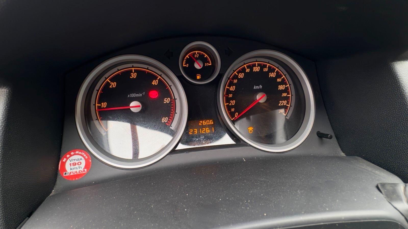 Opel Astra 2007 — photo 15