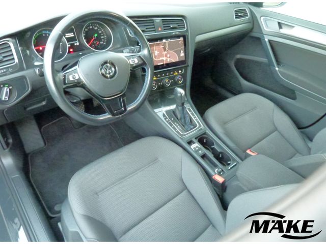 Golf e-Golf, CCS-Ladedose, Rückfahrkamera, SHZ, 