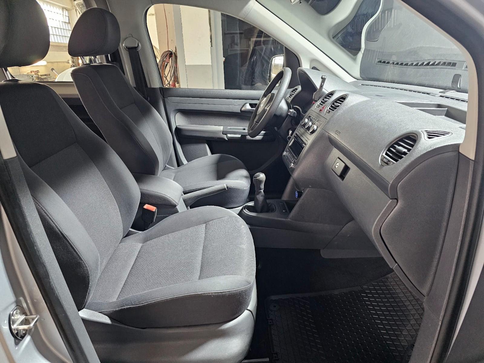 Volkswagen Caddy TÜV Kundendienste ZR neu