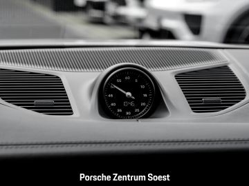 Porsche Cayenne - 8