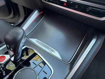 صورة 9 لـ 2024 BMW XM