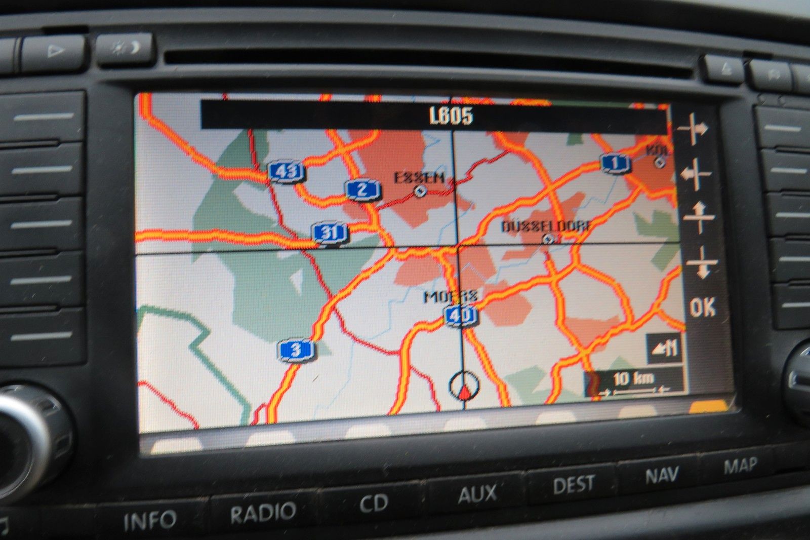 Fahrzeugabbildung Volkswagen T5 California 1.H SCHECKHEFT MOTOR TEILÜBERHOHLT