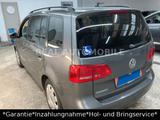 Volkswagen Touran 2.0 TDI AUTOMATIK *1.HAND*SCHECKHEFT* - VW Touran Gebrauchtwagen in Frankfurt