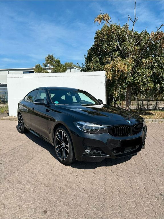 Image of BMW 320
