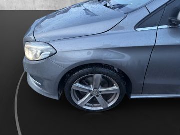 Mercedes-Benz B 200 Urban AHK+Kam.+KeyLess+LED+Navi+SHZ+LM