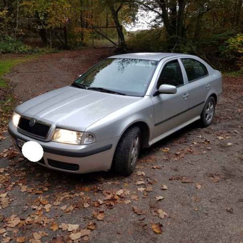 Skoda Octavia Limousine, 1.6i, Winterauto,...