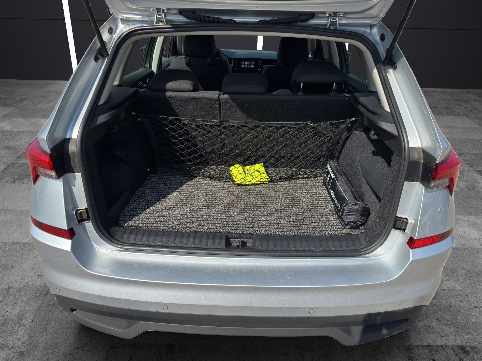 Fahrzeugabbildung SKODA Kamiq Active /Carplay/Pdc/Sitzheitzung/