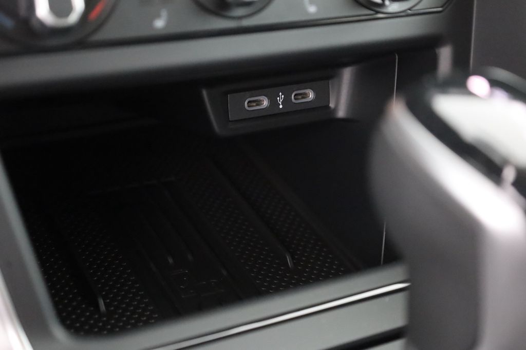 VOLKSWAGEN Polo 2026