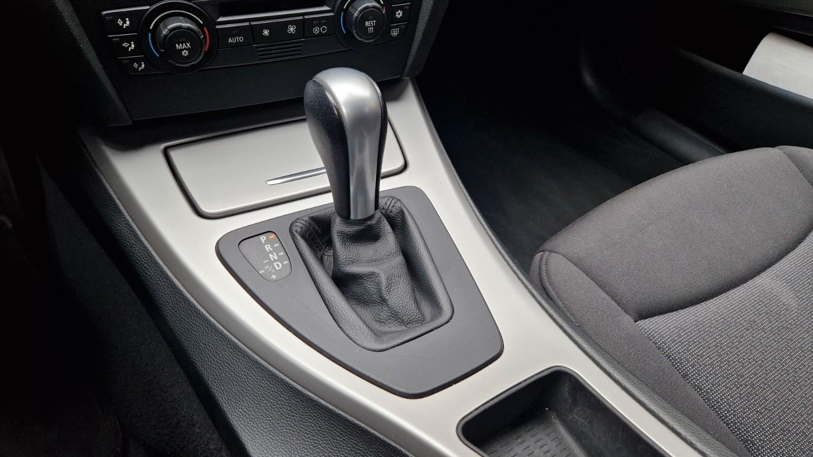 BMW 320 2006 — photo 13