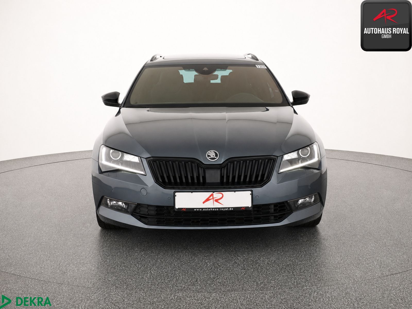 Skoda Superb Combi 2.0 TSI 4x4 SPORTLINE PANO CANTON foto 8