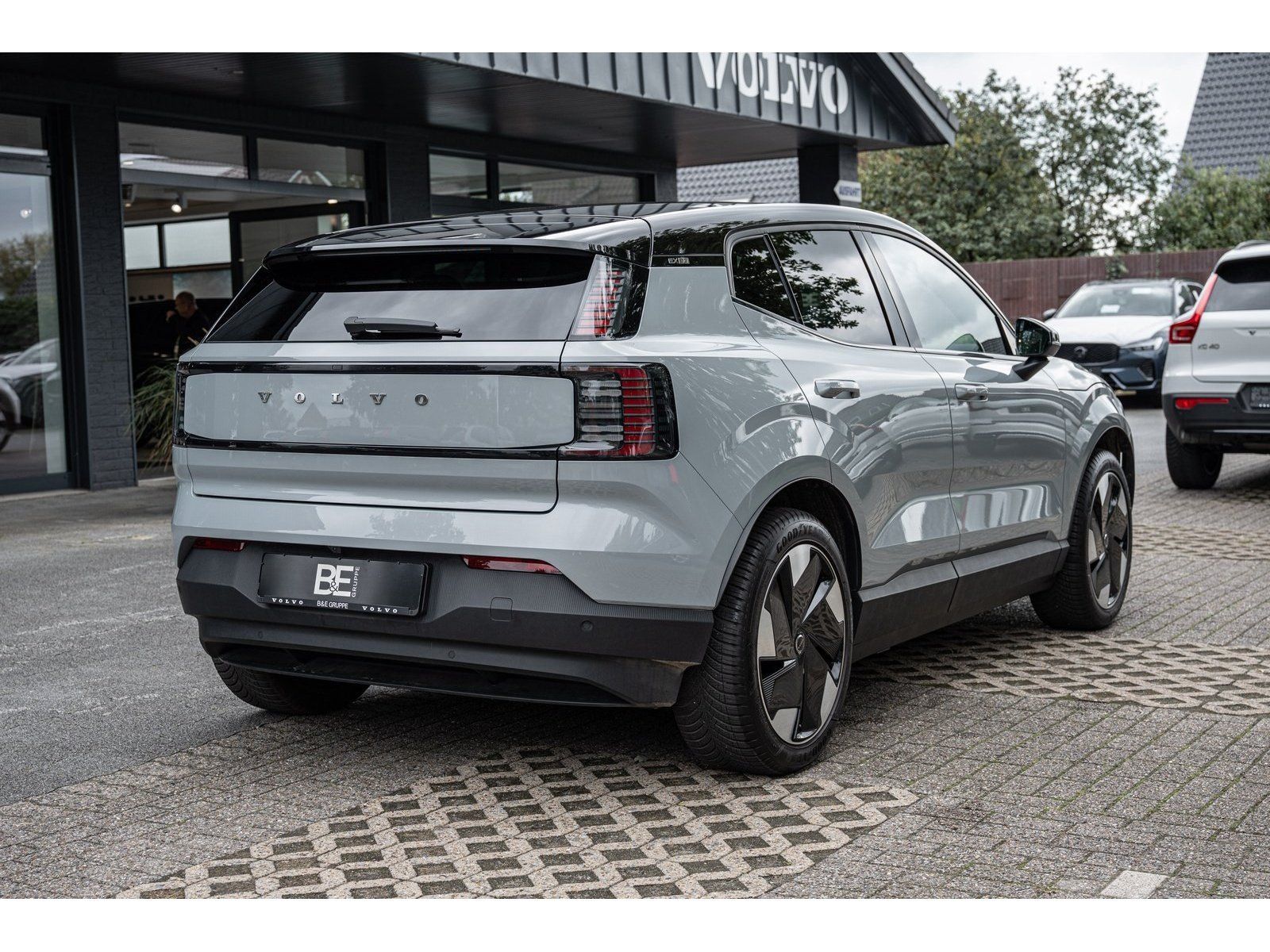 Volvo EX30 Extended Range Plus imagem 3