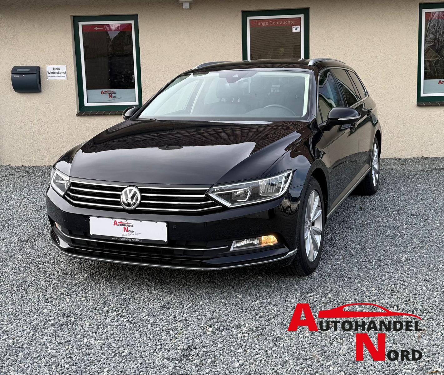 Volkswagen Passat Variant Automatik Highline AHK PDC Leder
