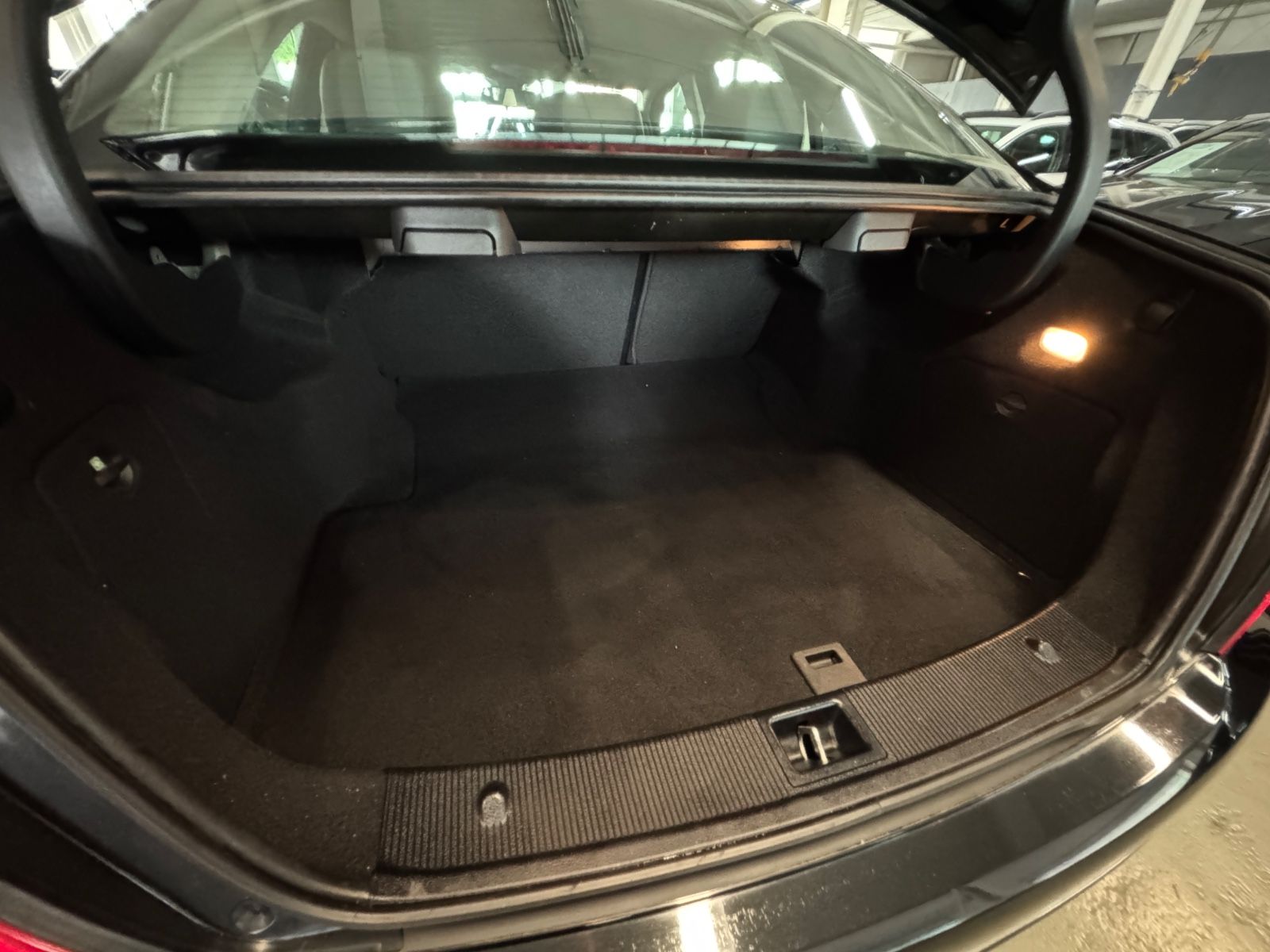 Fahrzeugabbildung Mercedes-Benz C 200 CDI AVANTGARDE AHK SHZ LEDER PTS TÜV NEU