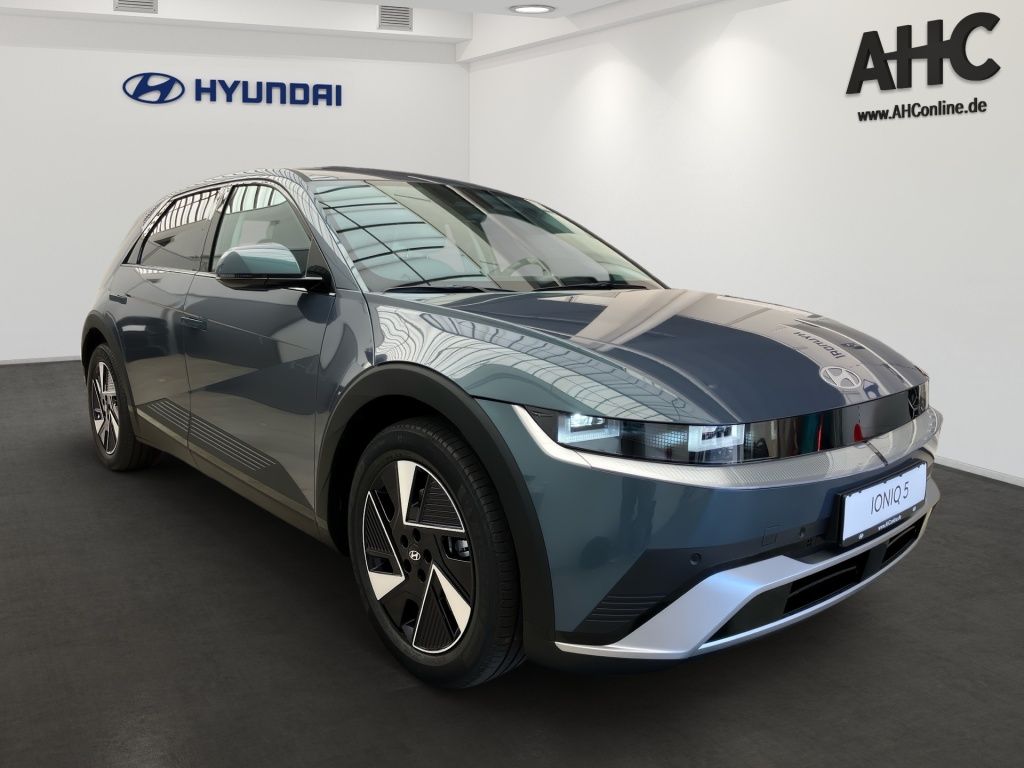 Fahrzeugabbildung Hyundai IONIQ 5 2WD 84kWh Centriq 2xKlima AUT KlimaA SHZ