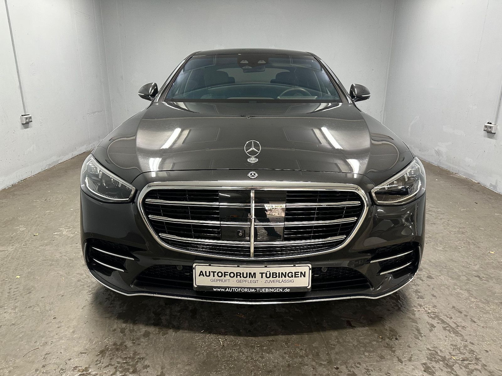 Fahrzeugabbildung Mercedes-Benz S 580 4MATIC Lang *AMG-PANORAMA*STANDHEIZUNG*