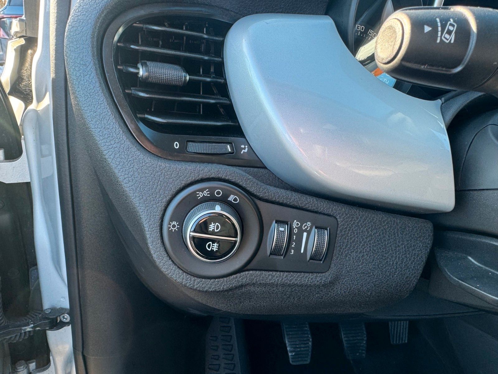 Fahrzeugabbildung Fiat 500X 1.4 4x2 MultiAir Lounge Navi Kamera Sitzhzg