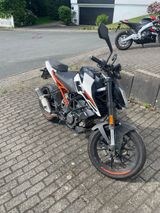 KTM 125 Duke - KTM 125 DUKE