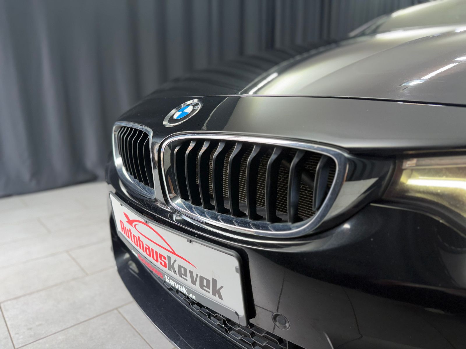 Fahrzeugabbildung BMW 440i Coupe M Sport|LCI|GLASDACH|SHADOWLINE